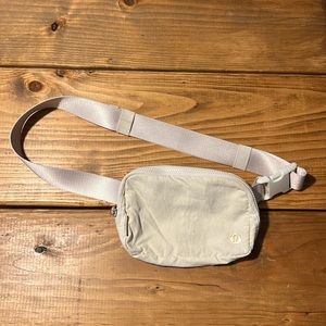 Lululemon belt bag cream